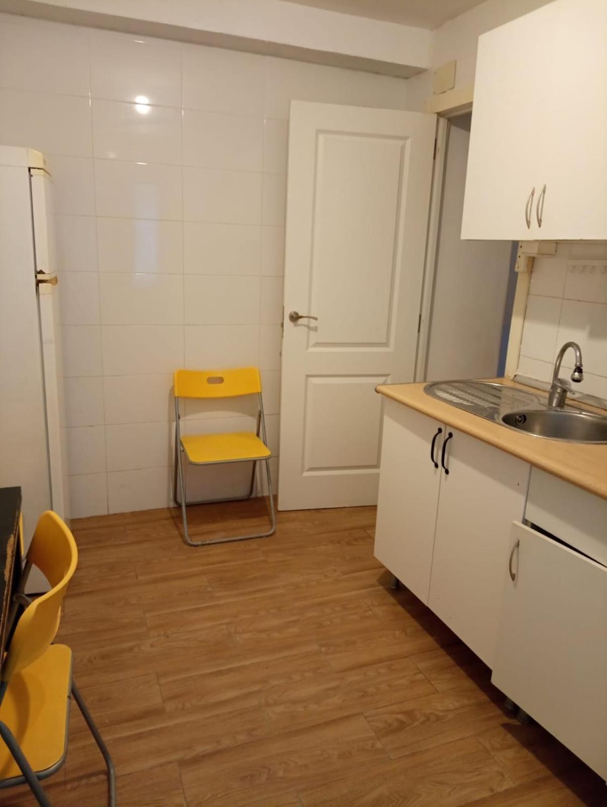 Apartamento 3 Dormitorios En Sanchez Preciados Madrid Extérieur photo
